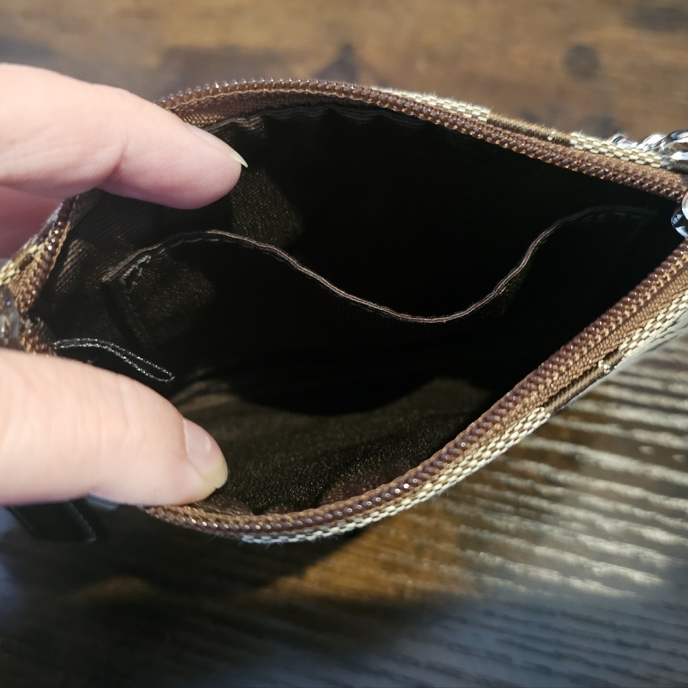 Coach Wristlet NWT F45608 - Picture 4 of 8